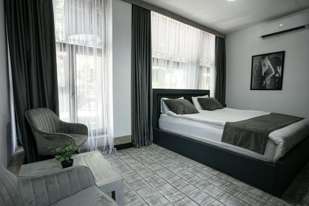 Monk House Otel Erivan Dış mekan fotoğraf