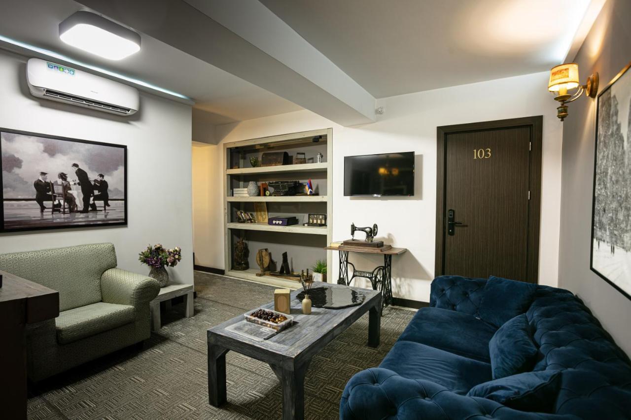 Monk House Otel Erivan Dış mekan fotoğraf