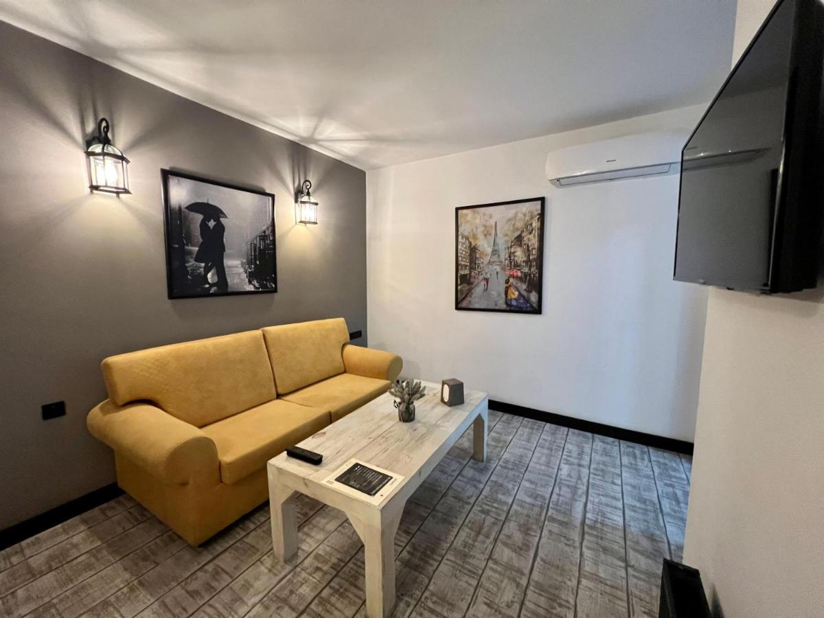 Monk House Otel Erivan Dış mekan fotoğraf