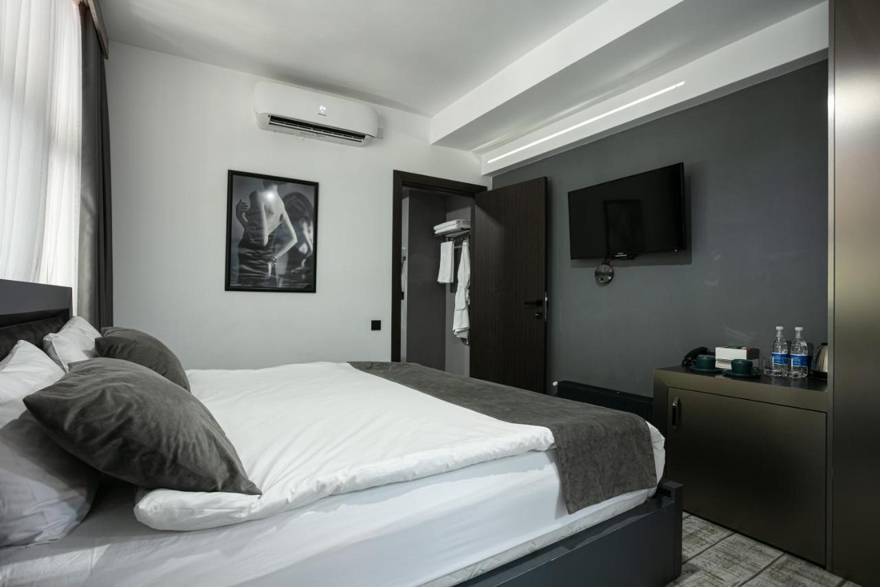 Monk House Otel Erivan Dış mekan fotoğraf