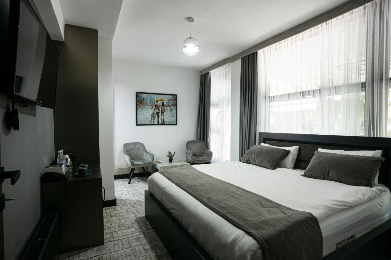 Monk House Otel Erivan Dış mekan fotoğraf