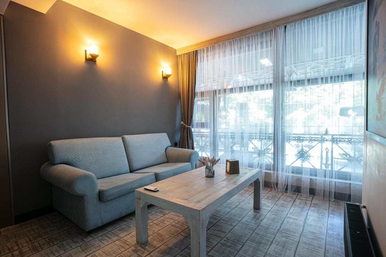 Monk House Otel Erivan Dış mekan fotoğraf