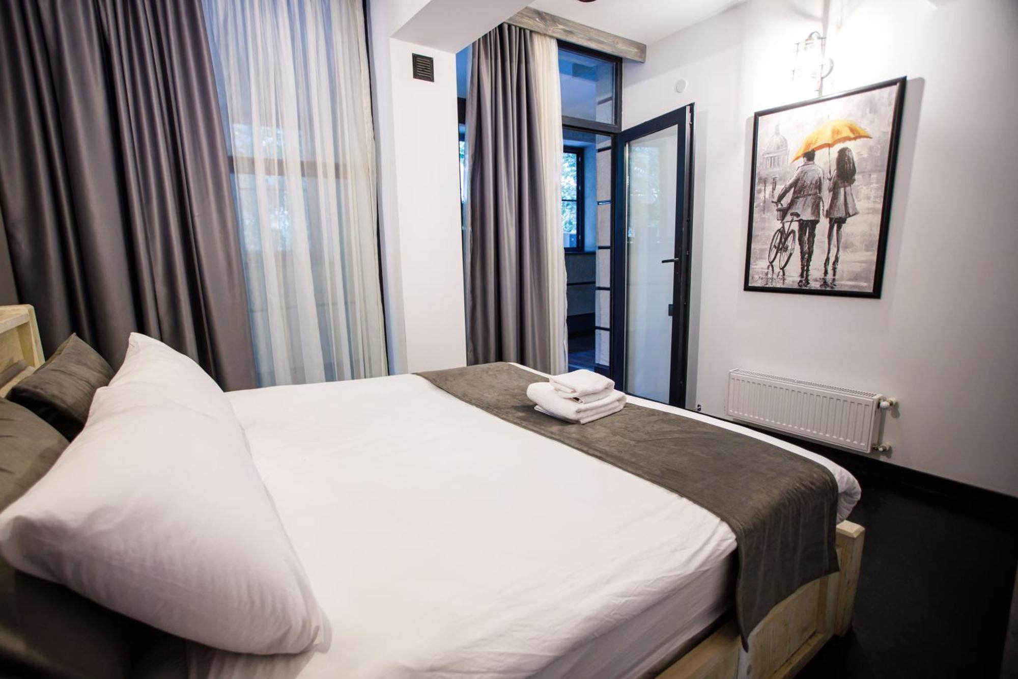 Monk House Otel Erivan Dış mekan fotoğraf