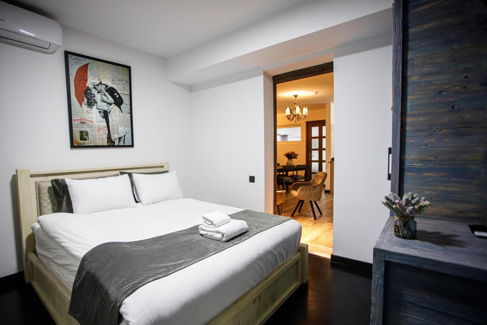 Monk House Otel Erivan Dış mekan fotoğraf