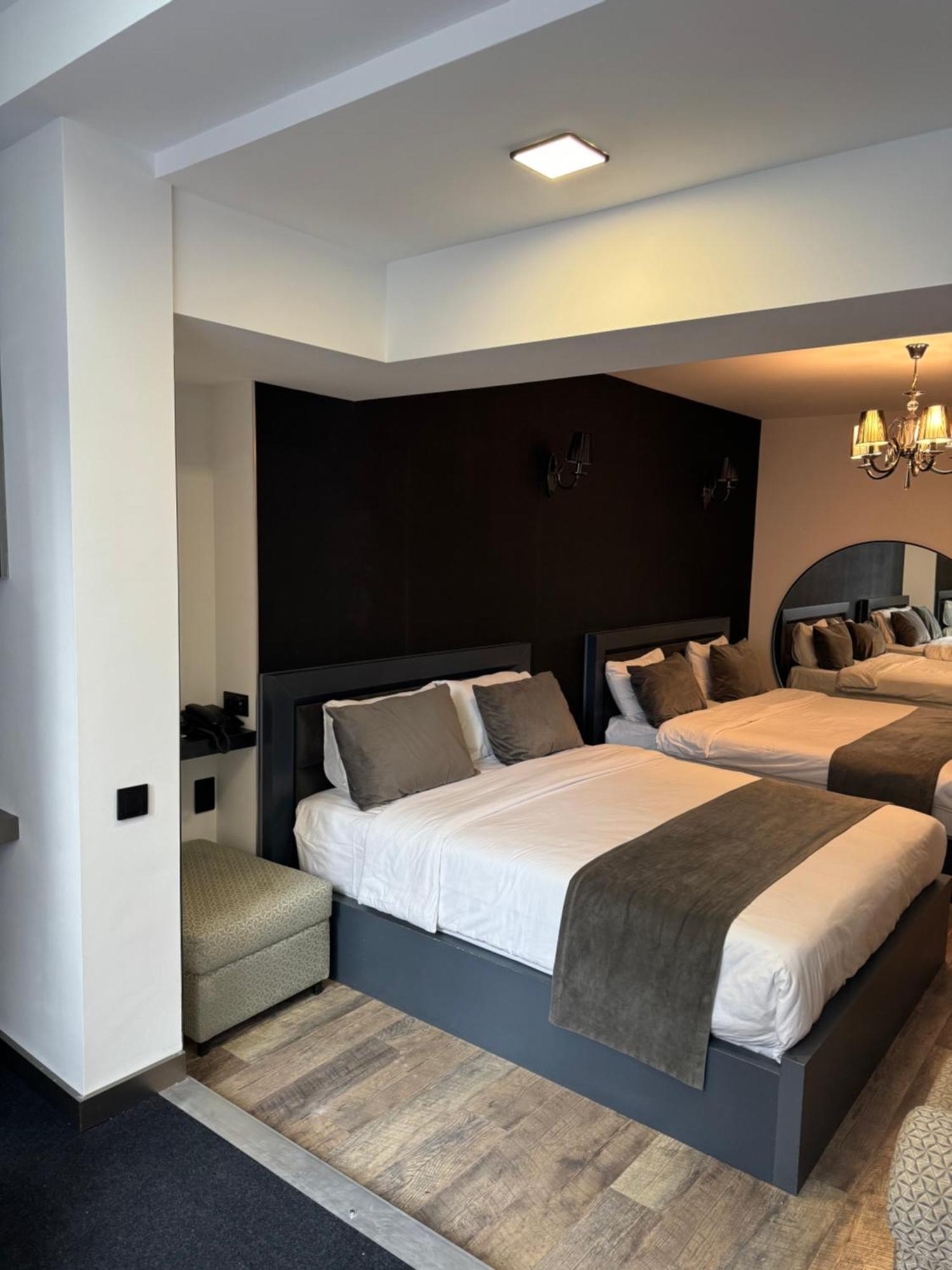 Monk House Otel Erivan Dış mekan fotoğraf